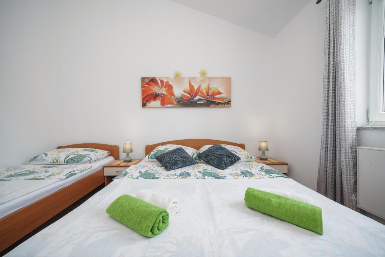 Apartments Markunovic Vodice Exterior photo
