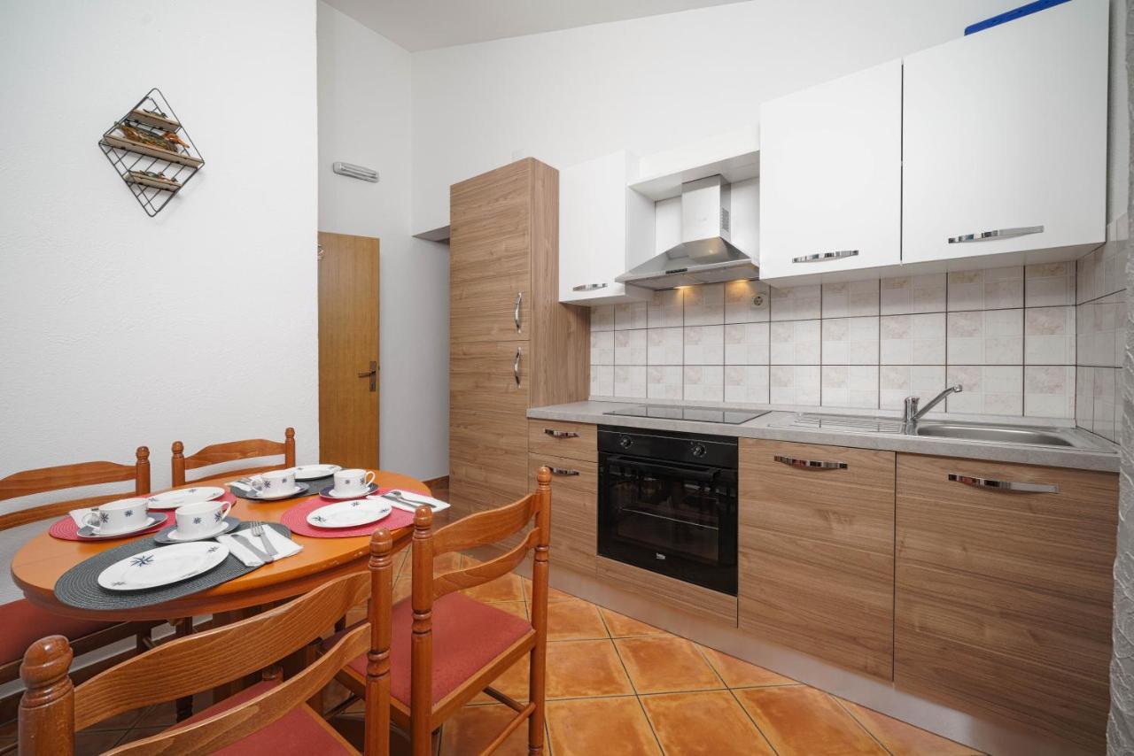Apartments Markunovic Vodice Exterior photo